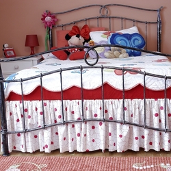 Forged bed not only for princesses - a high quality wide bed for all, young and old