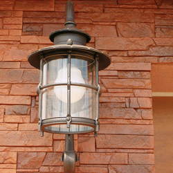 Výnimočná nástenná lampa so sklom - kované exteriérové svietidlo