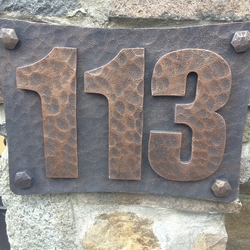 Kované popisné číslo domu