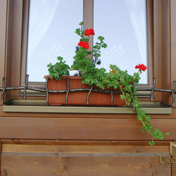 Kovaný držiak na kvety - Babička - ohrádka na okná vo vintage štýle