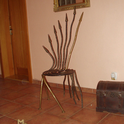 Kovaná stolička 'Kalamár' - výnimočná stolička - originálny nábytok z UKOVMI