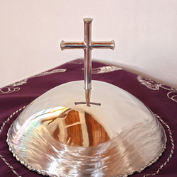 Nerezový kryt na krstiteľnicu - vyrobené na objednávku do kostola