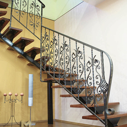 Kované schodisko so zábradlím - jednoduchá klasika - interiérové zábradlie